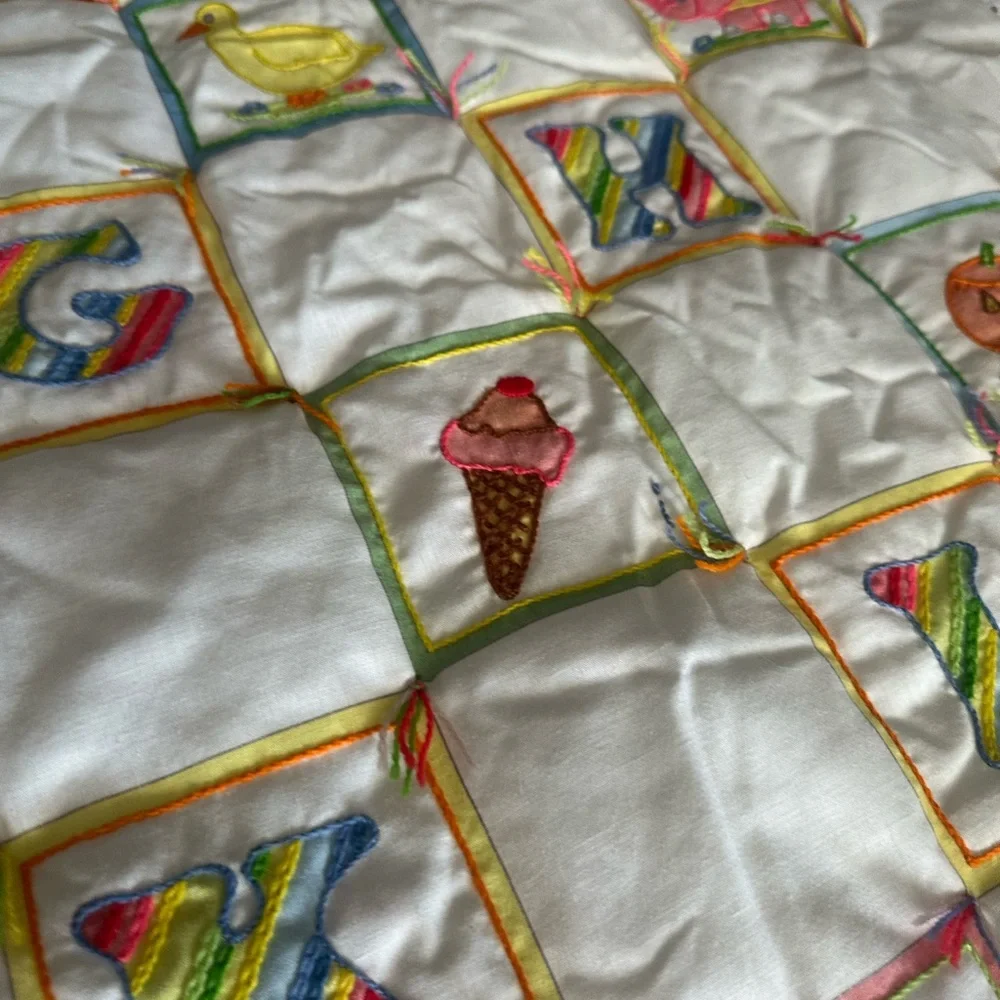 Vintage Handmade ABC Baby Blanket Top Embroidered Wall Hanging Ruffle Hem Decor